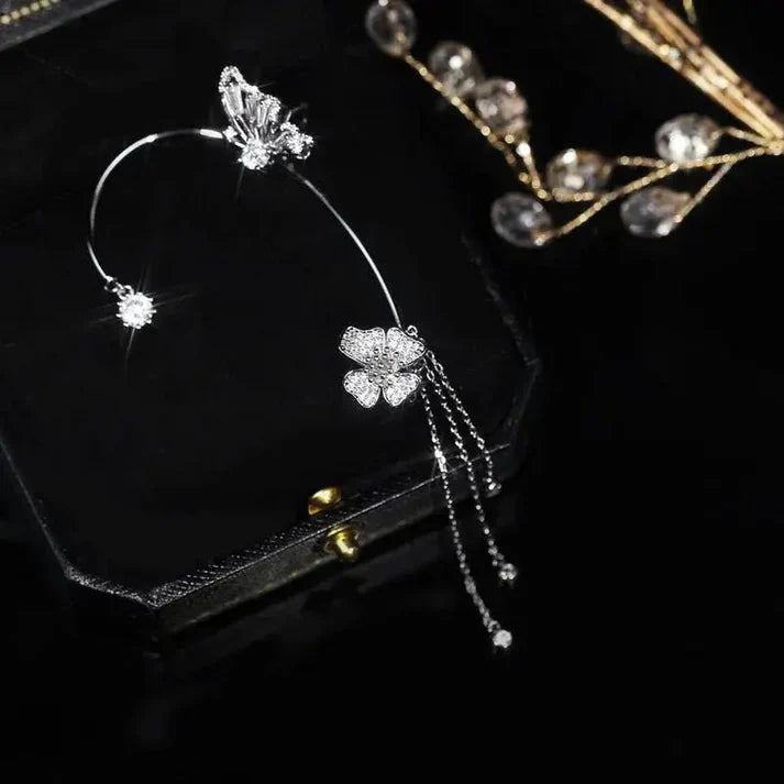 Aretes Mariposa pompón sin perforación (Oferta 2x1)