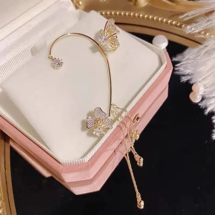 Aretes Mariposa pompón sin perforación (Oferta 2x1)